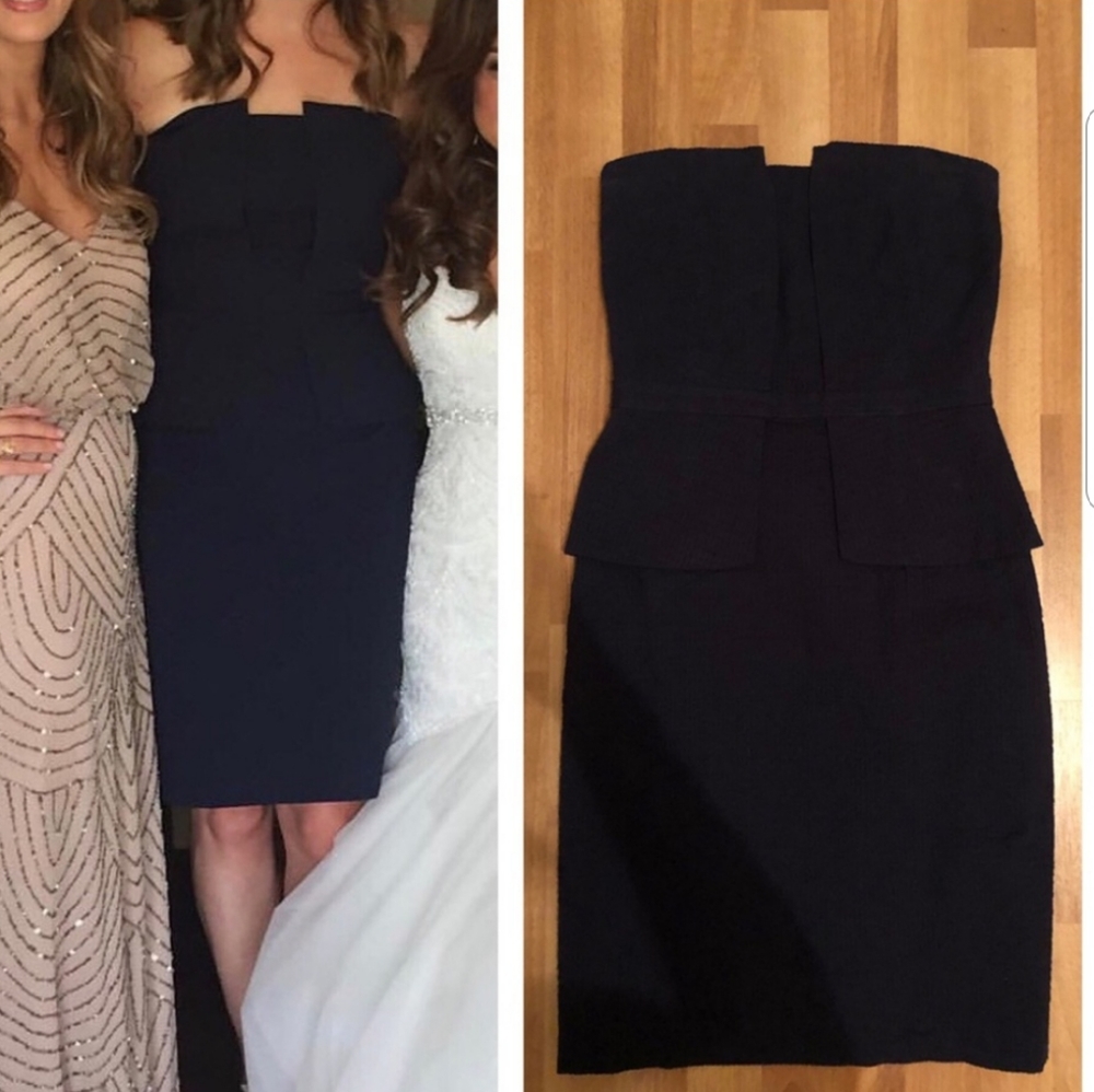 Banana Rep. Navy seersucker dress